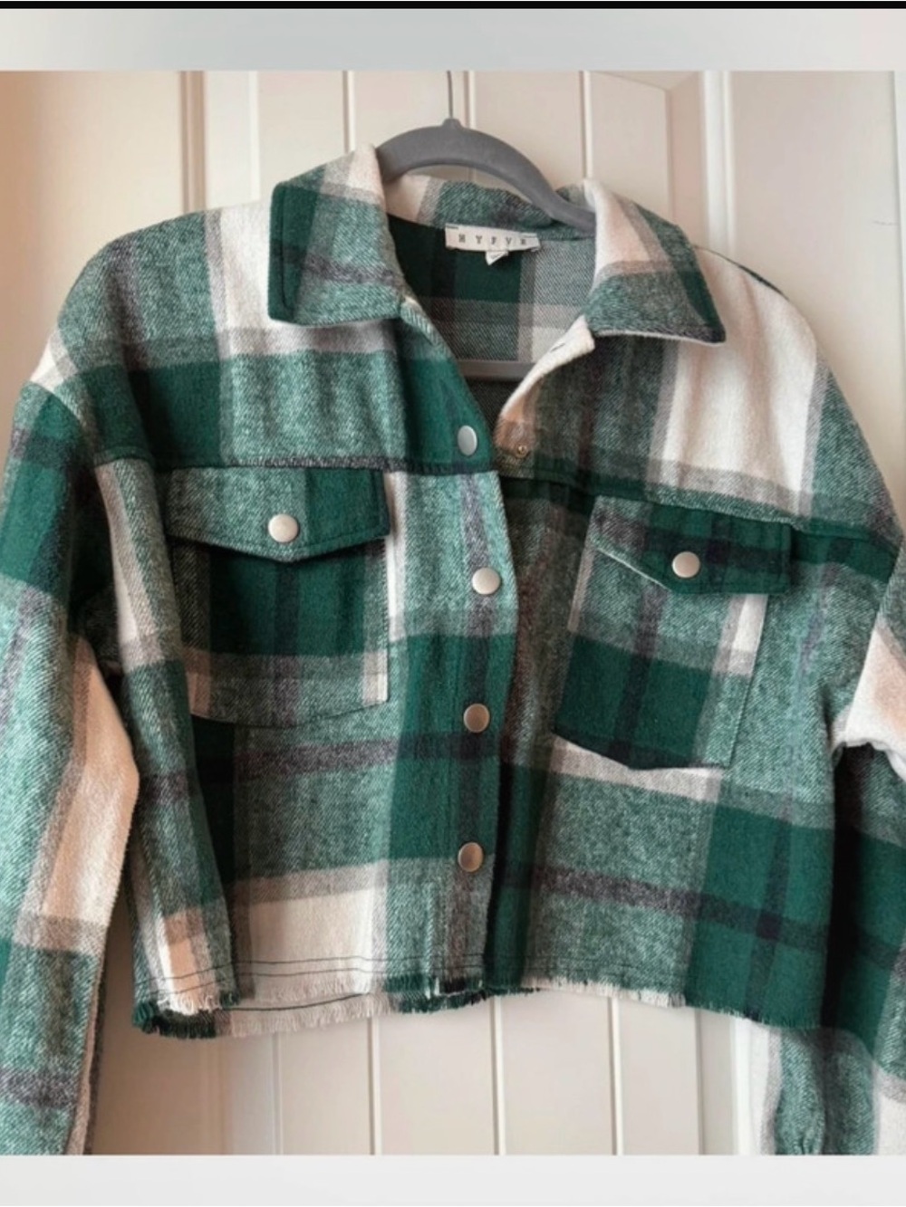 Green Plaid Cropped Shacket - Women
